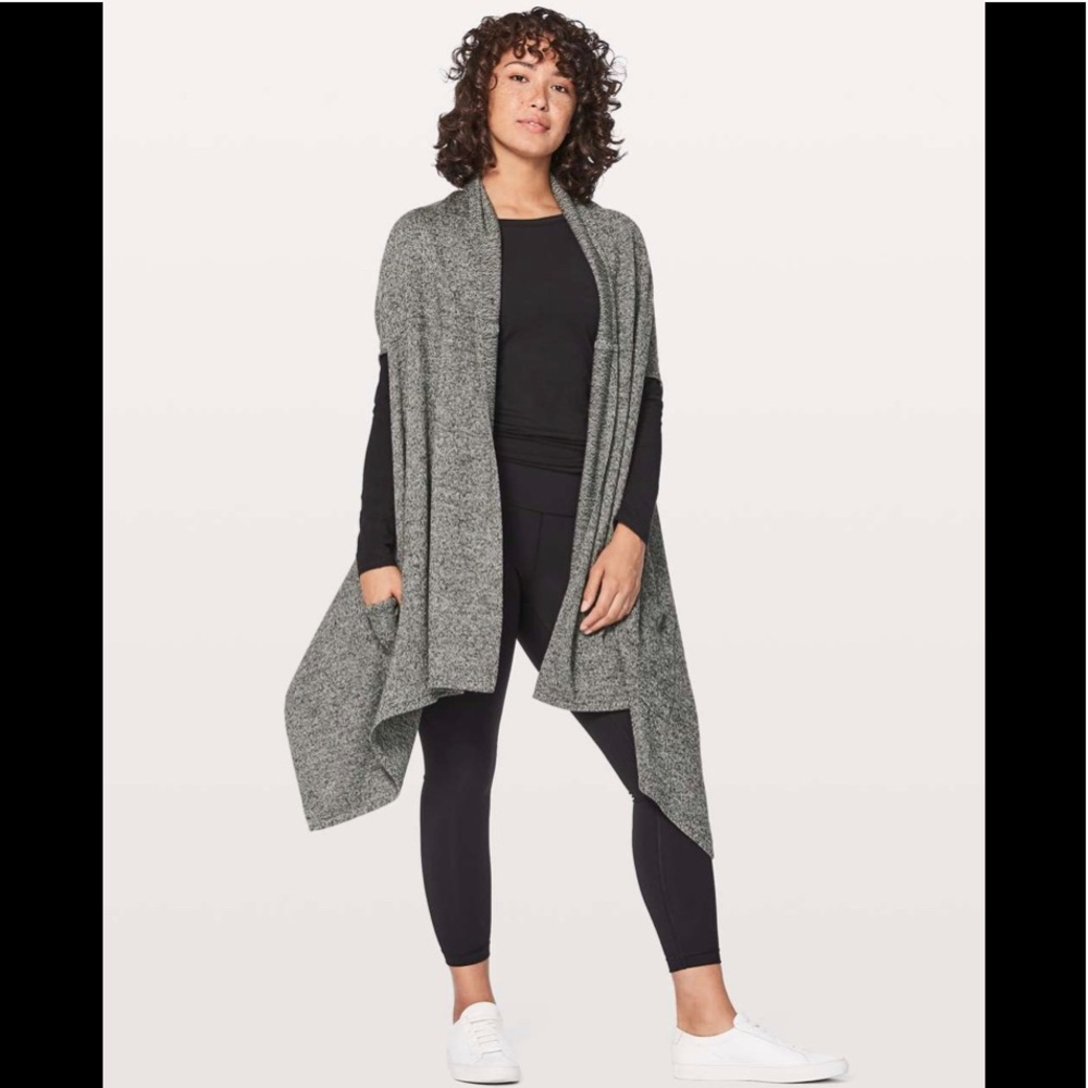 NWT Lululemon Live Freely Wrap - Gray Merino Wool